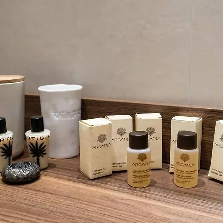 Casa Delle Farfalle アパート ボローニャ